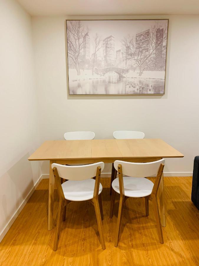 Chadstone Serviced Apartments Bagian luar foto